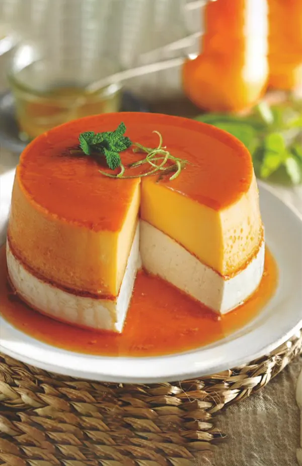 Flan de huevo con mousse de yogur y lima